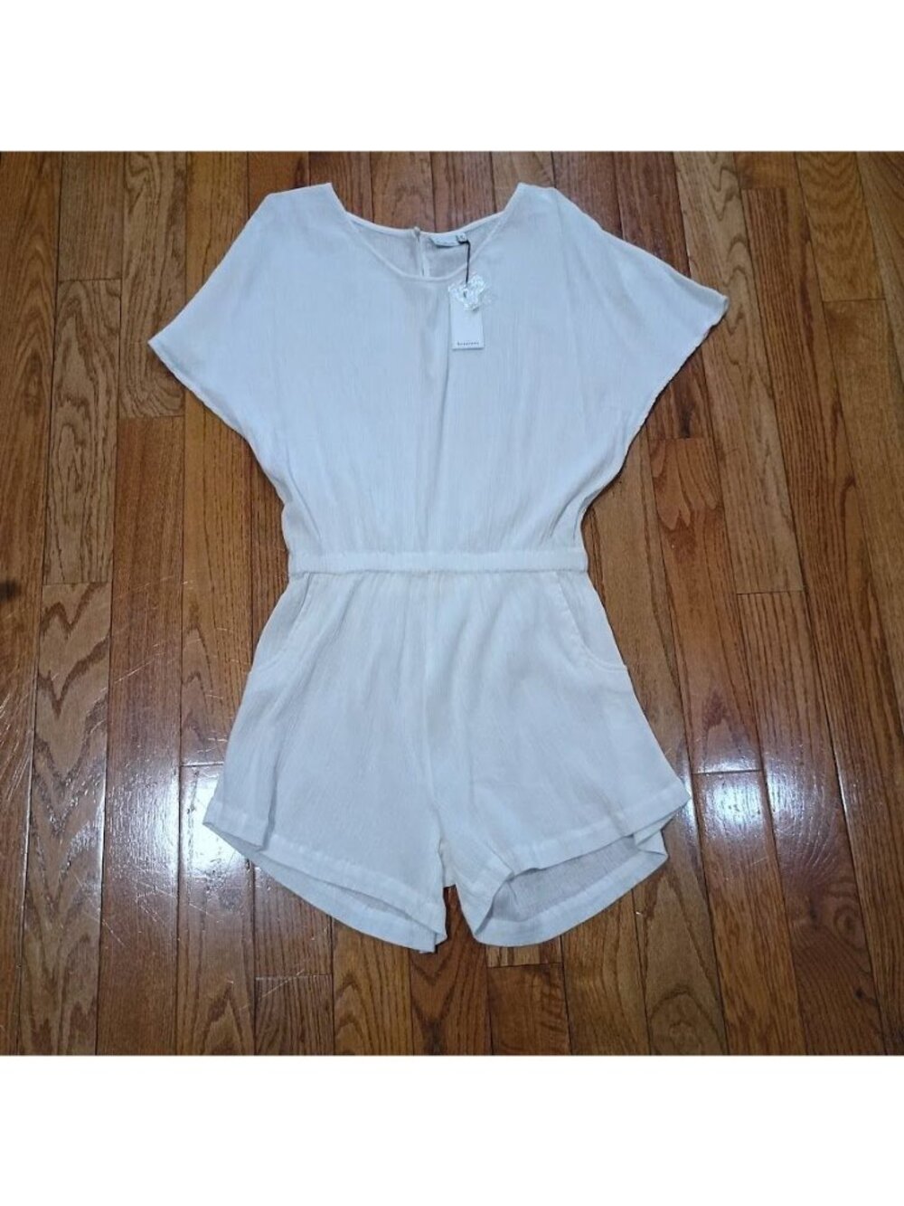 Hermoza Womens White Short Sleeve Romper Lightweight Medium Size M - Picture 3 of 11